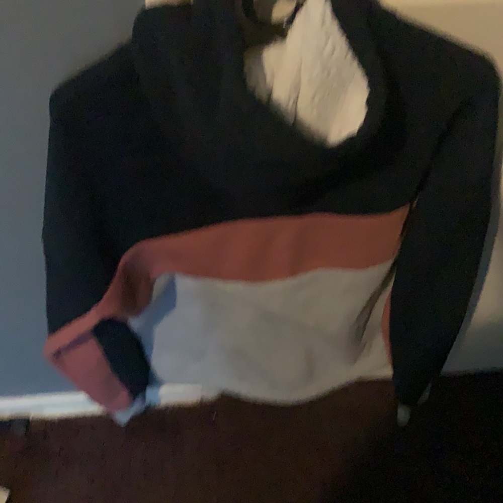 Sweater - Picture 2 of 3